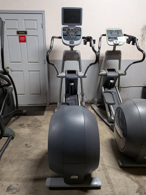Precor EFX885 Elliptical Without Moving Arms – very good ellipticals for sale