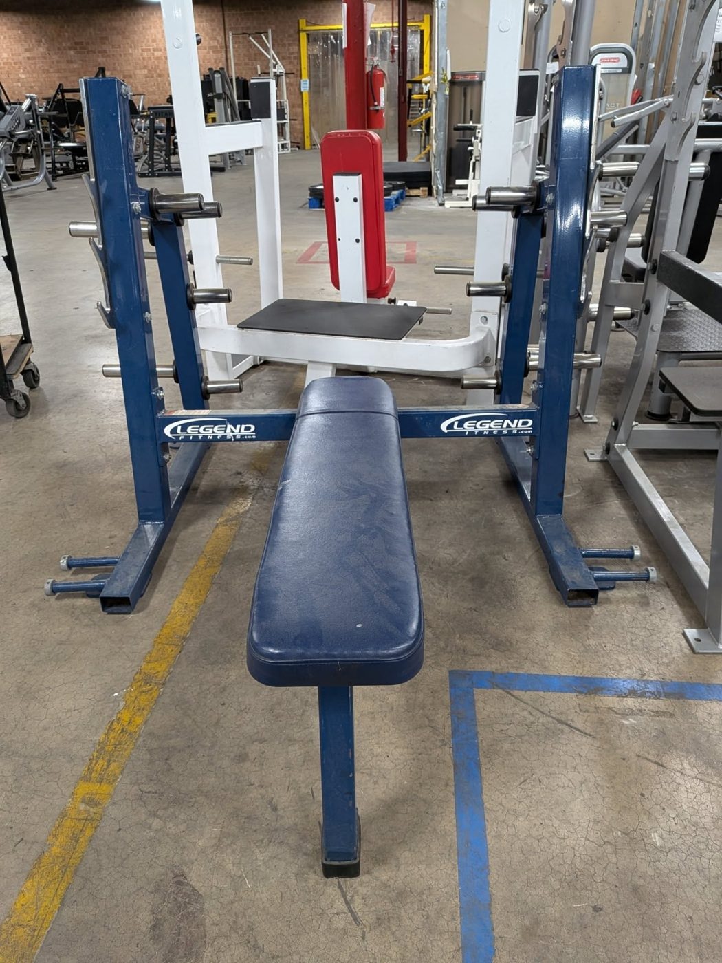 Flat Workout Bench Guide: How to Choose a Flat Bench for Bench Press and Dumbbell Training