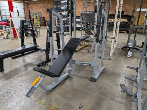 Precor Olympic Incline Bench – very good benches for sale