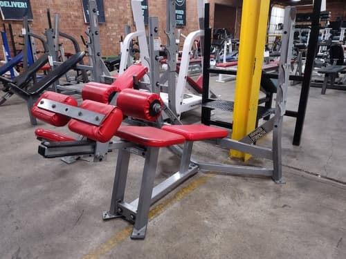 Hammer Strength Olympic Decline Bench – very good benches for sale